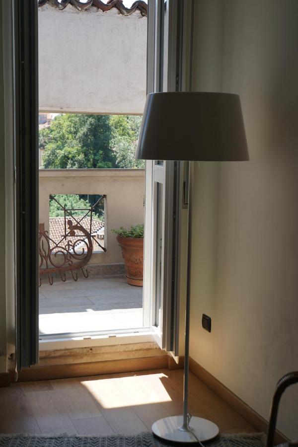 La Rotonda 2 Camere Con Terrazza In Centro Pavia Buitenkant foto